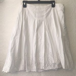 St. John Bay Woman White Skirt Cotton Size 14